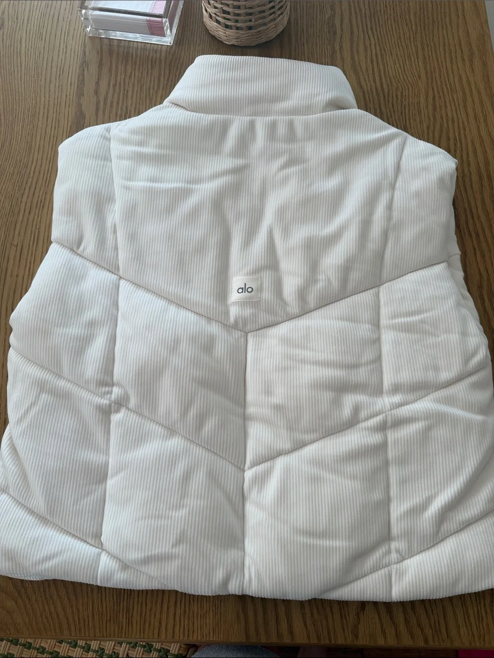 ALO Yoga Womens Cream Corduroy-Textured Puffer Jacket